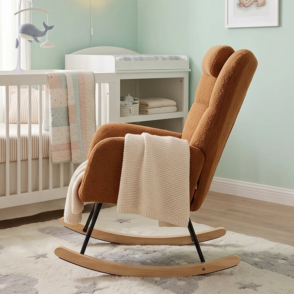 ROVKA, rocking chair allaitement en tissu teddy, vue de profil