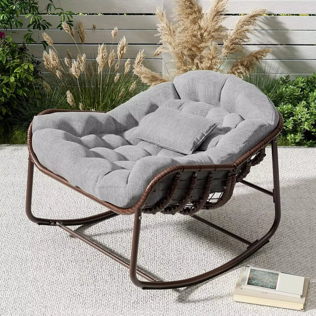 NUEVA – Rocking Chair Rotin Surdimensionné - Oscille